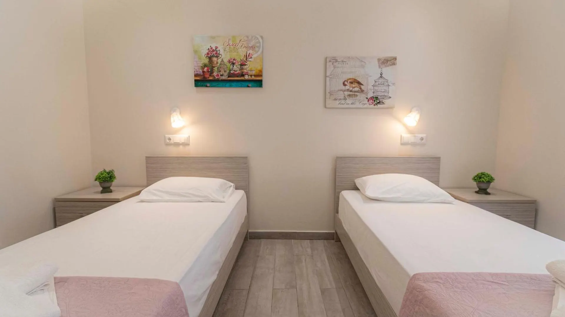 Sabbia Apartments Seafront By Rentalspro Services - Nea Moudania Halkidiki